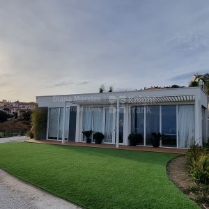 Cala de Mijas, Трехспальная вилла в закрытом жилом комплексе из 19 домов