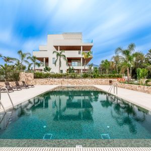Marbella Milla de Oro, Ático dúplex en la Milla de Oro a corta distancia de la playa