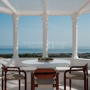 Jardines Colgantes, Oía, ático dúplex con vistas panorámicas totalmente renovado