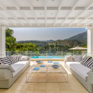 Elegant six-bedroom, west-facing villa in La Zagaleta