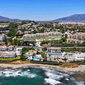 Cala de Mijas, Квартира на первом этаже в жилом комплексе на 54 квартиры в Михас-Коста