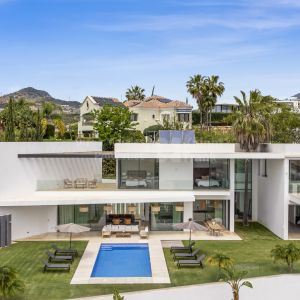 Villa Fuego. Magnificent 5 bedroom villa with panoramic sea views in La Alqueria