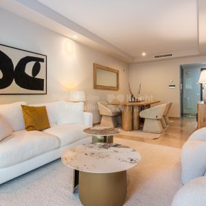 First floor apartment in La Medina de Banus