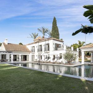 Nueva Andalucia, Villa Hacienda, l'élégance contemporaine au cœur de la Golf Valley