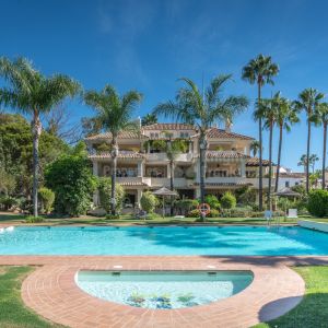 Las Alamandas, Ático dúplex de lujo en el corazón del Valle del Golf