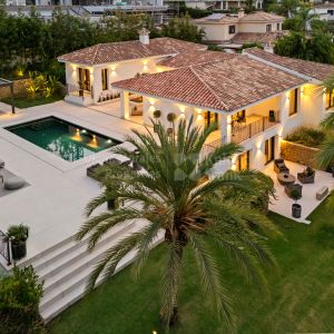 Las Brisas, Brisas 12, preciosa casa con cinco dormitorios en Nueva Andalucía