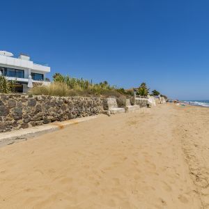 Costabella, Beachfront Villa in East Marbella