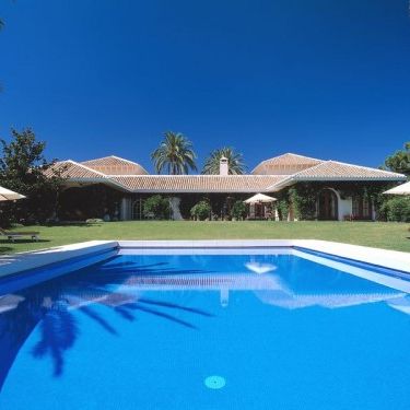 Luxury villa in El Madroñal Benahavis