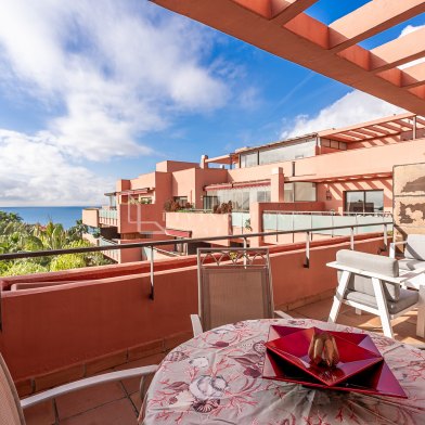 Fantastic penthouse with sea views in Salinas