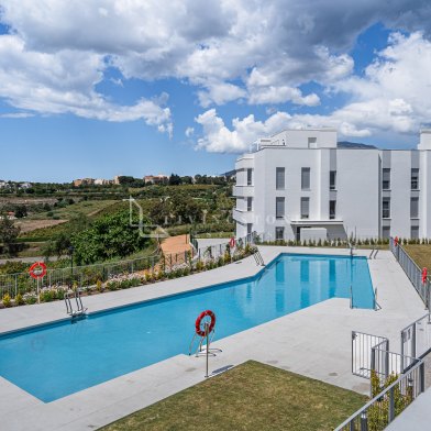 Penthouse zu verkaufen auf Cancelada, Estepona Ost