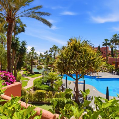 Elegant First Floor Apartment in Torre Bermeja, New Golden Mile