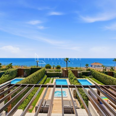 Contemporary beachfront townhouse in Velaya, Estepona East