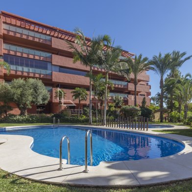 Hermoso apartamento de 3 dormitorios en segunda línea de playa en la nueva Milla de Oro,