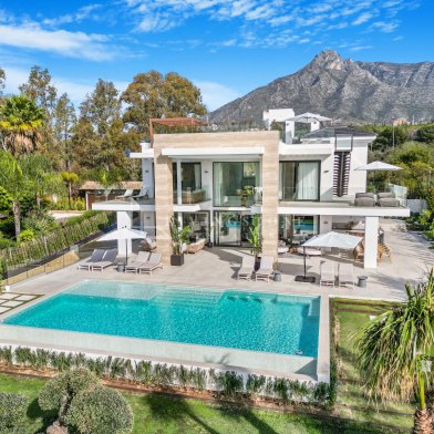 Stunning Contemporary Villa in Lomas del Marques – Marbella's Golden Mile