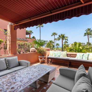 Elegant Duplex Penthouse with Panoramic Views in Guadalmansa Playa, Estepona