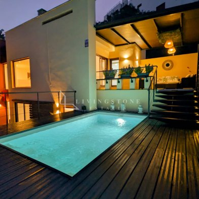 Villa for sale in Parque Botanico, Estepona East