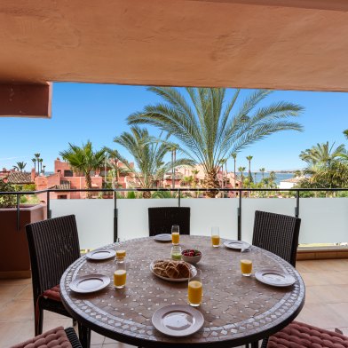 Apartment for short term rent in Guadalmansa Playa, Estepona East