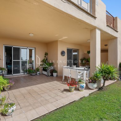 Elegant Ground Floor Apartment with Sea Views in La Resina Golf, Estepona
