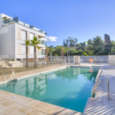 Ground Floor Apartment zu verkaufen auf Elviria, Marbella Ost