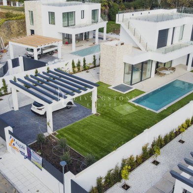 Villa zu verkaufen auf Monte Biarritz, Estepona Ost