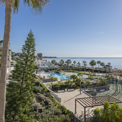 Ground Floor Apartment zu verkaufen auf Bahía del Velerín, Estepona Ost