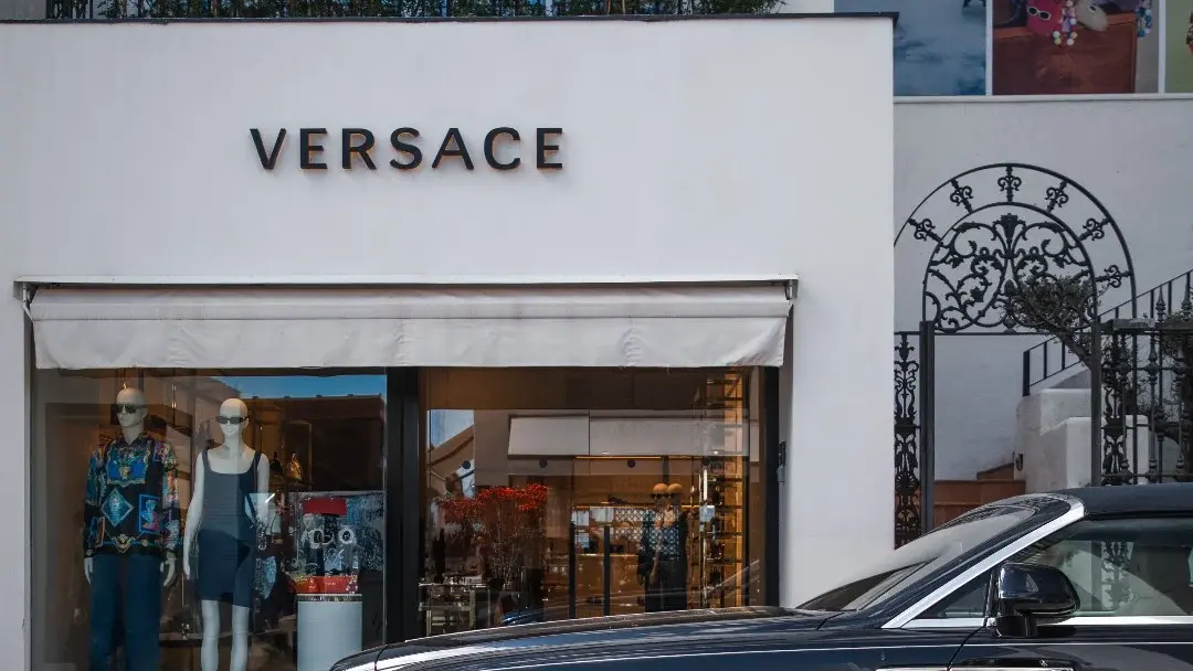 puerto banus versace marbella