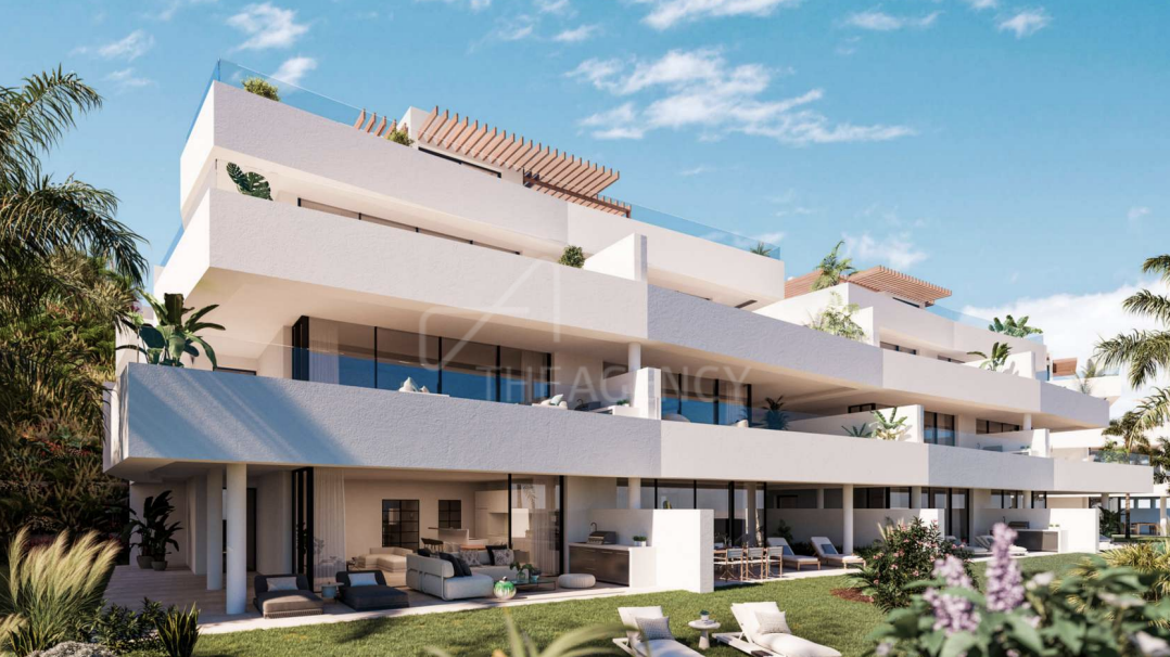 Exclusive Urban Resort with Luxury Amenities and Panoramic Coastal Views - Estepona