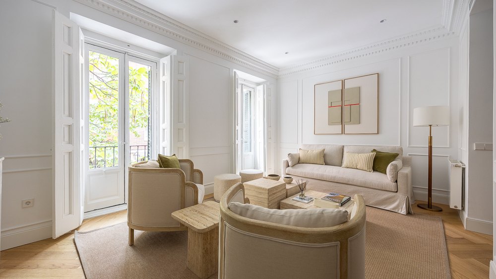 Apartment for sale in Recoletos, Salamanca, Madrid | Stylish with high-end renovation