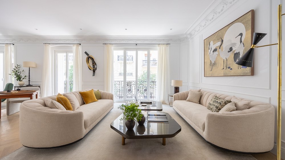 Piso en venta en Recoletos, Salamanca, Madrid | Reformado con terraza privada