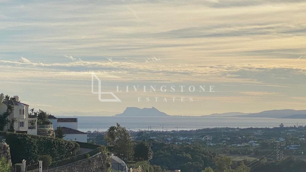 Large plot with the panoramic views over the cost towards Gibraltar and Africa!