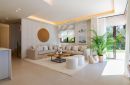 Bungalow for sale in Velaya, Estepona