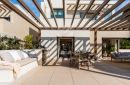 Bungalow for sale in Velaya, Estepona