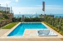 Bungalow for sale in Velaya, Estepona