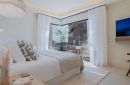Bungalow for sale in Velaya, Estepona