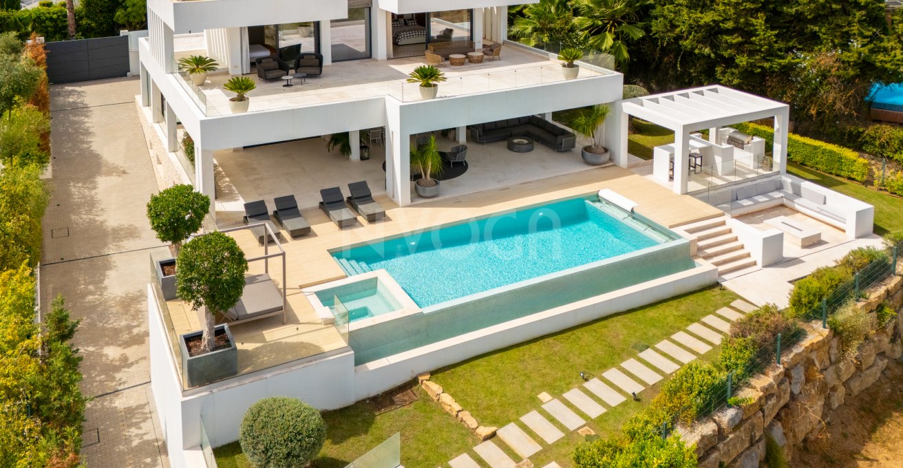Moderna Villa de Lujo en Nueva Andalucía