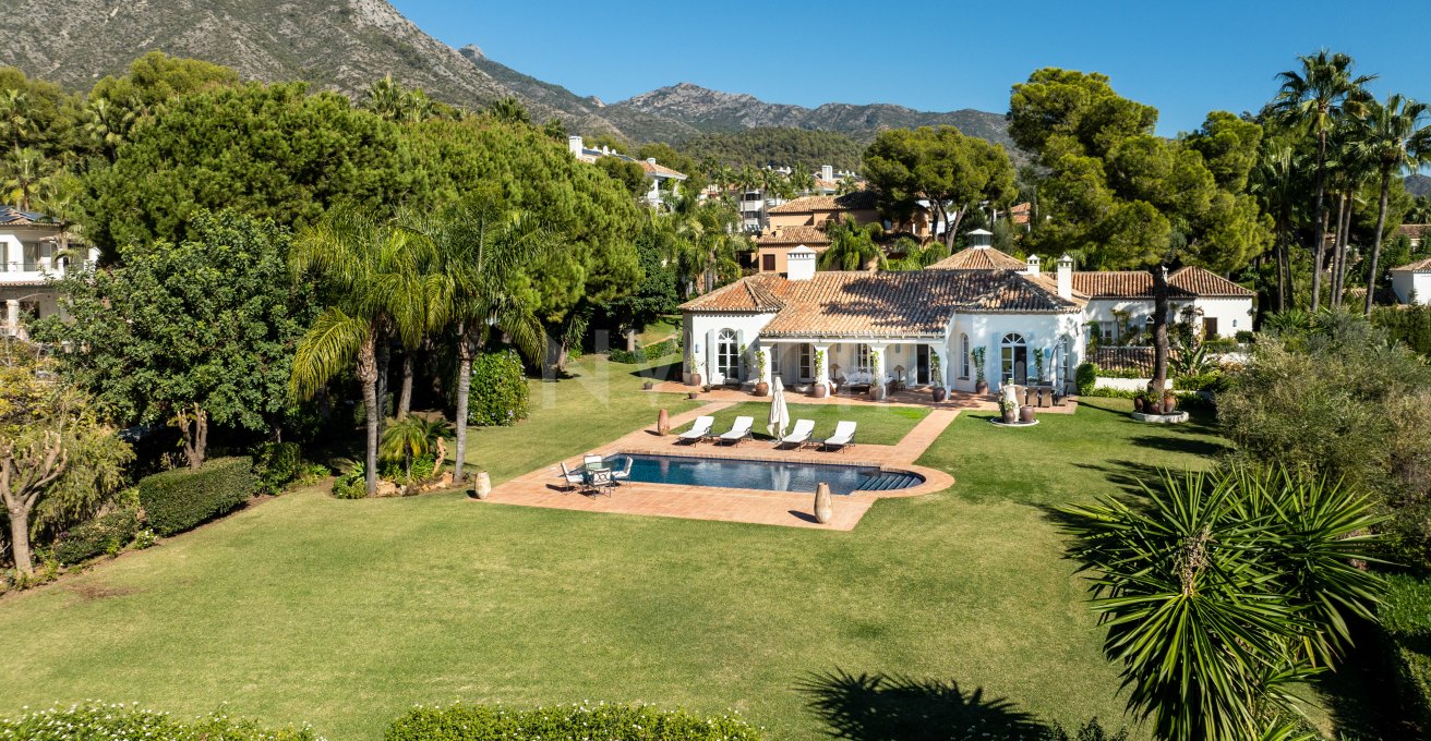 Timeless Mediterranean Villa in Prestigious Altos Reales