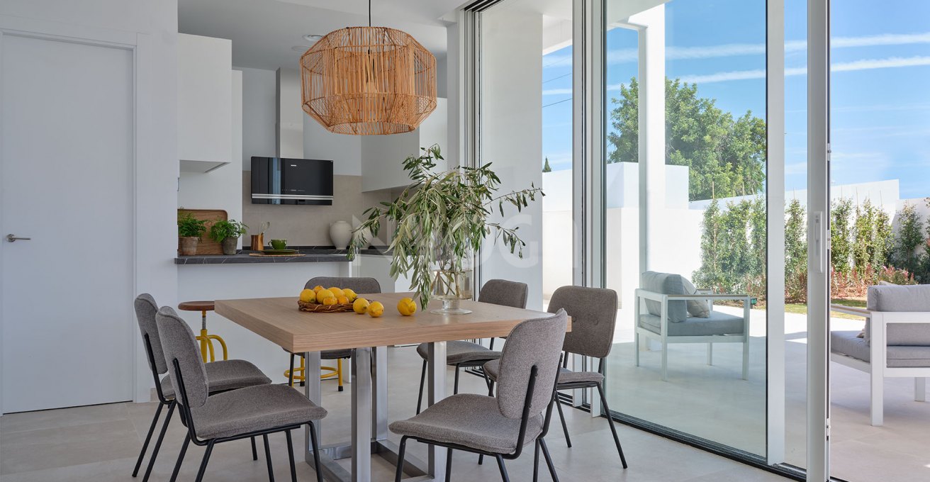 Villa de lujo en Marbella, zona Valdeolletas, con piscina privada y vistas al mar