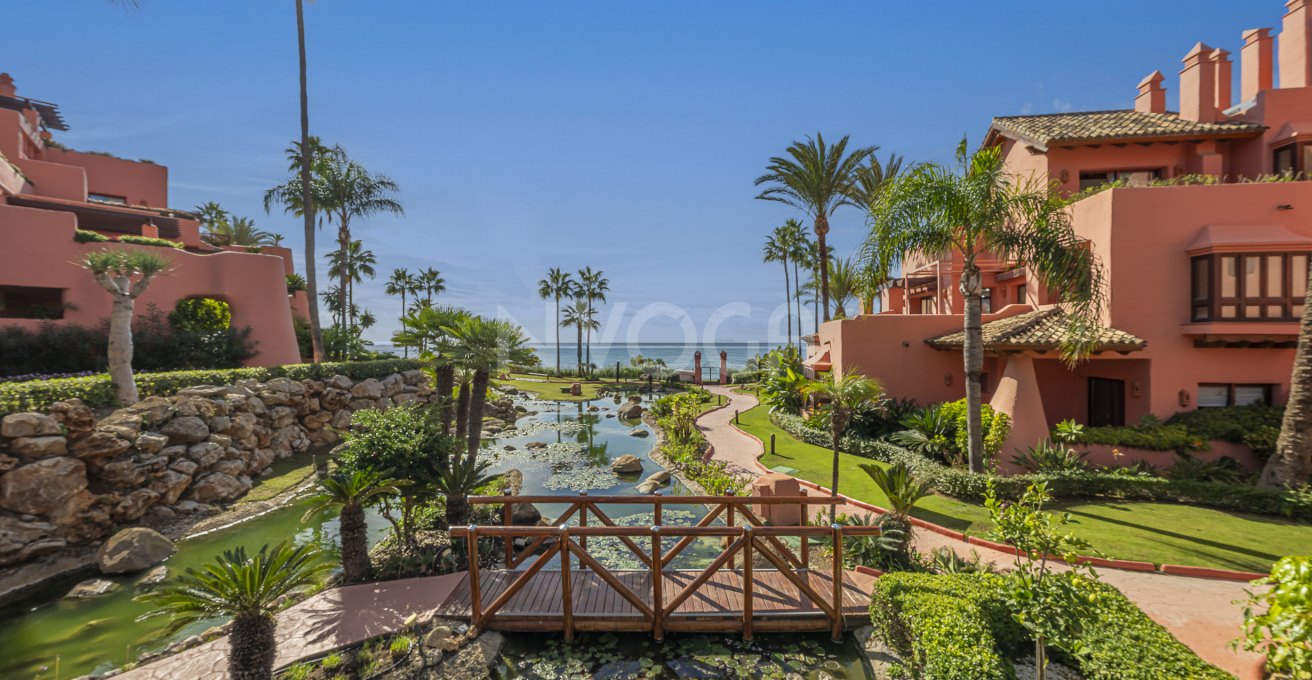 Beachfront Apartment in Estepona