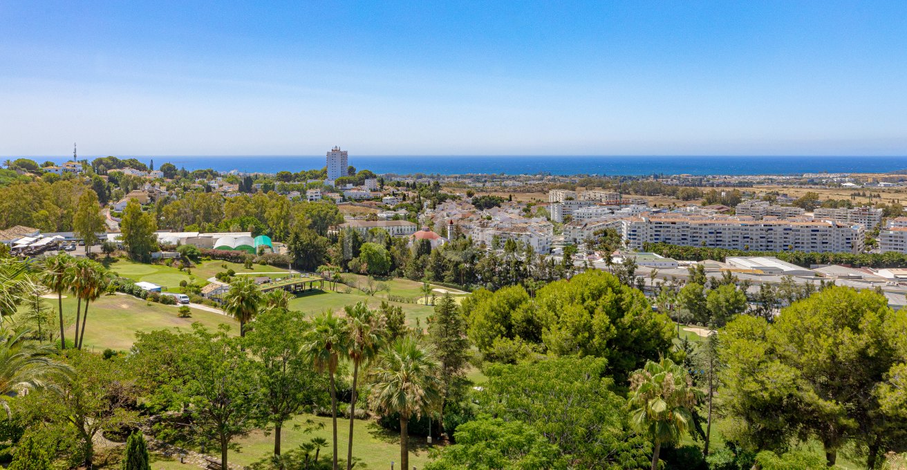 Luxury Two-Bedroom Apartment with Panoramic Sea Views in Magna Marbella