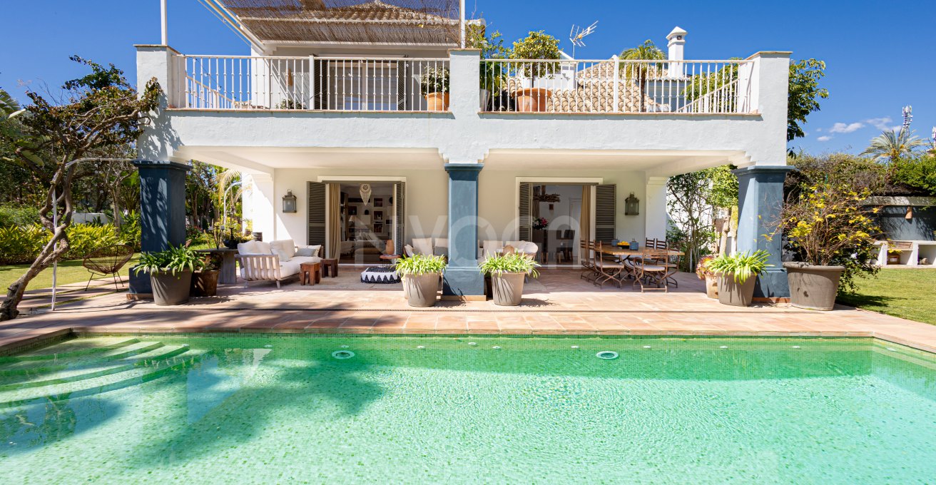 Villa Mediterránea con Encanto en Marbella – San Pedro de Alcántara (Guadalmina Baja – Casasola)