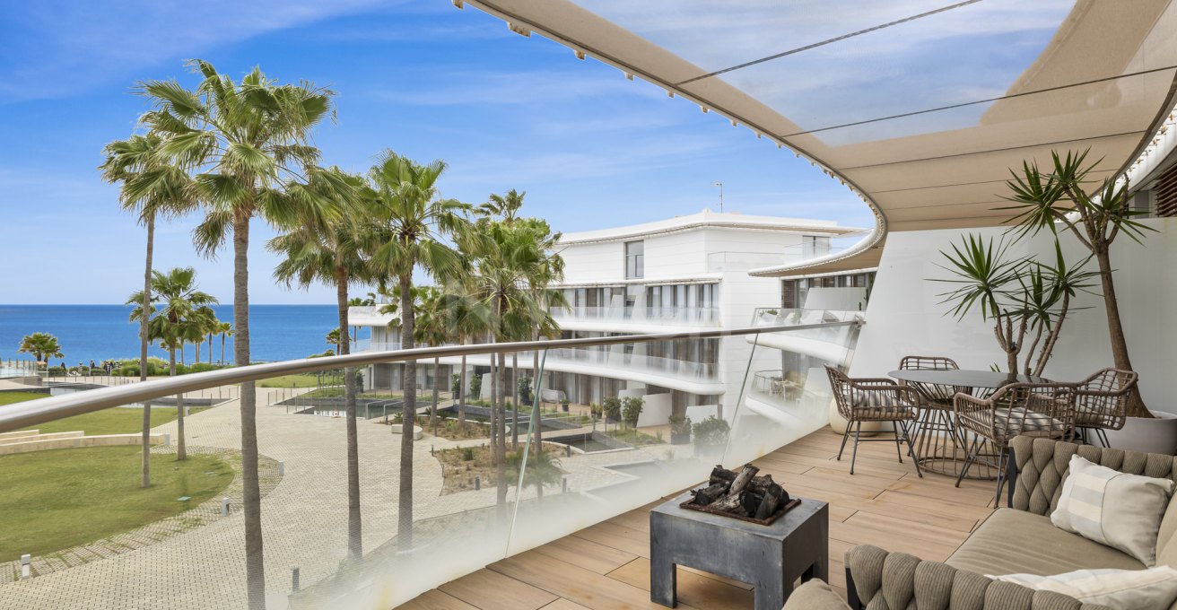 Exclusivo Apartamento en Primera Línea de Playa – The Edge, Estepona