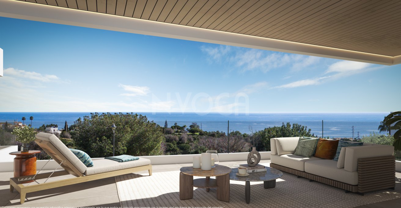 Exclusive first floor with two spacious terraces and stunning panoramic views