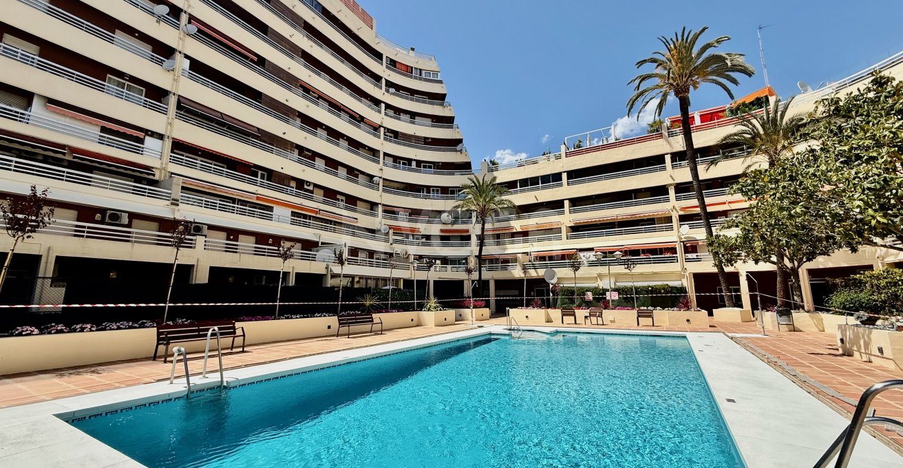 A spectacular flat right in the heart of Marbella town centre – ready to move into!