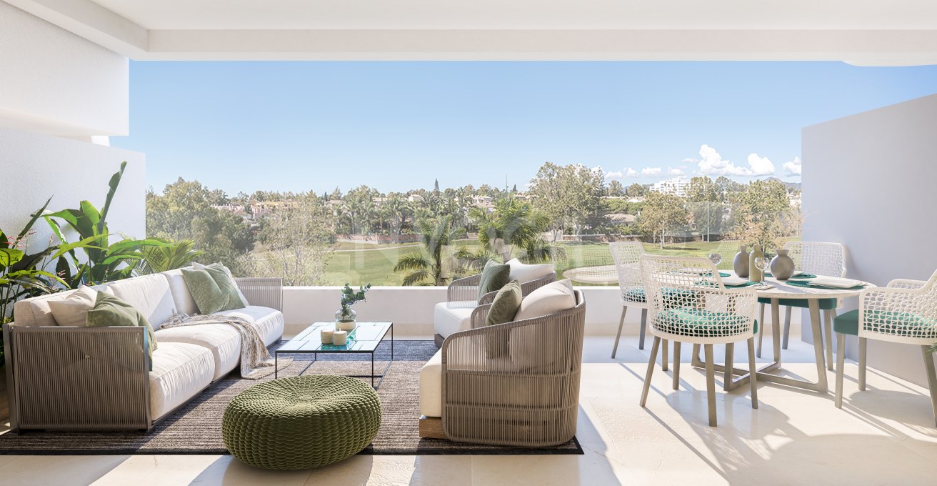 DELIVERY 2026. Beautiful front line golf Duplex apartment in Guadalmina, Marbella.