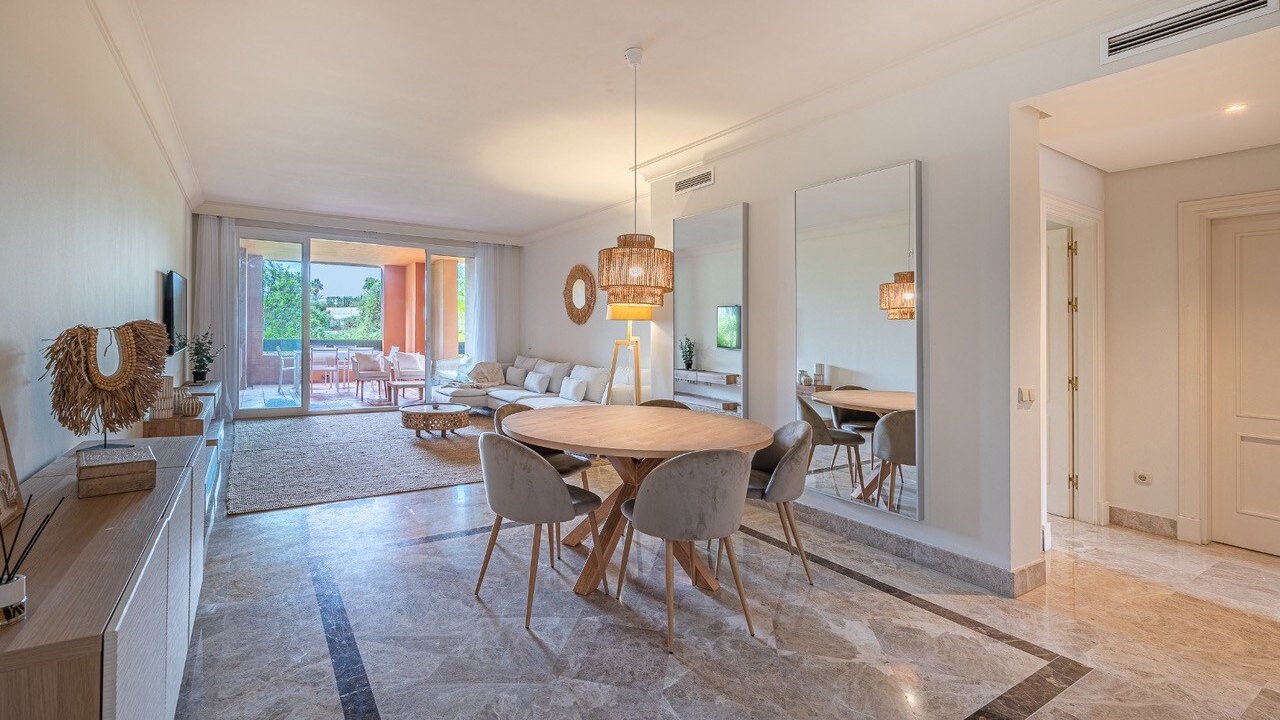 Exclusive apartment with private terrace, large swimming pool, green areas, and 24h security, next to Puerto Banus