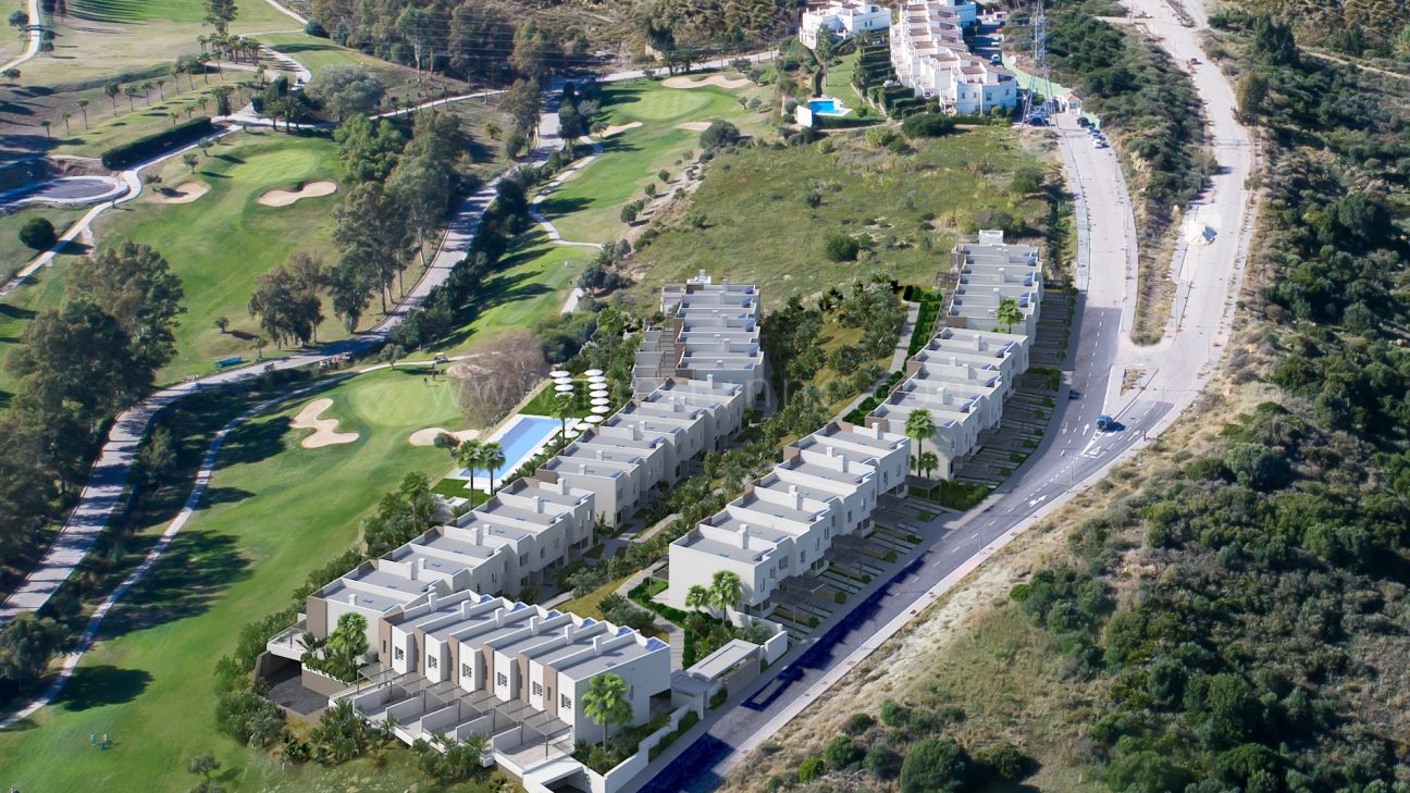 Modern townhouses in golf resort Estepona Golf