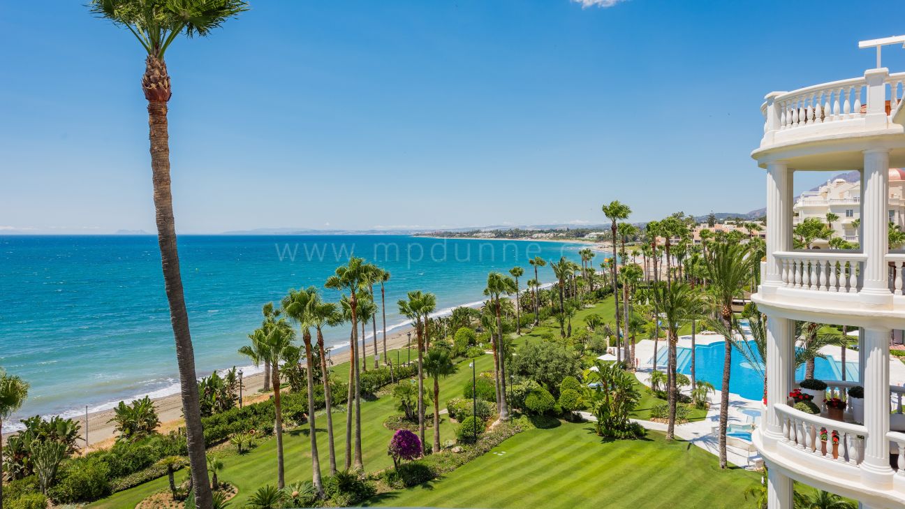 Apartment am Strand mit Panoramablick auf das Meer in Estepona