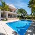 Villa Gloria - Elegante villa de de estilo mediterráneo en urbanización segura de Sierra Blanca, Marbella