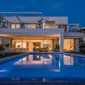 Beautiful brand-new front line golf modern luxury villa with sea views in Cabopino, Marbella East