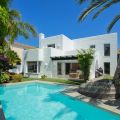 Modernt lyxigt hus i prestigefyllda Casablanca nära havet, Marbella Golden Mile